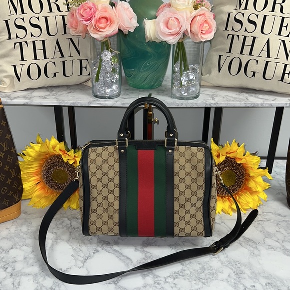 Pristine -VINTAGE GUCCI
WEB BOSTON HB - Picture 3 of 16